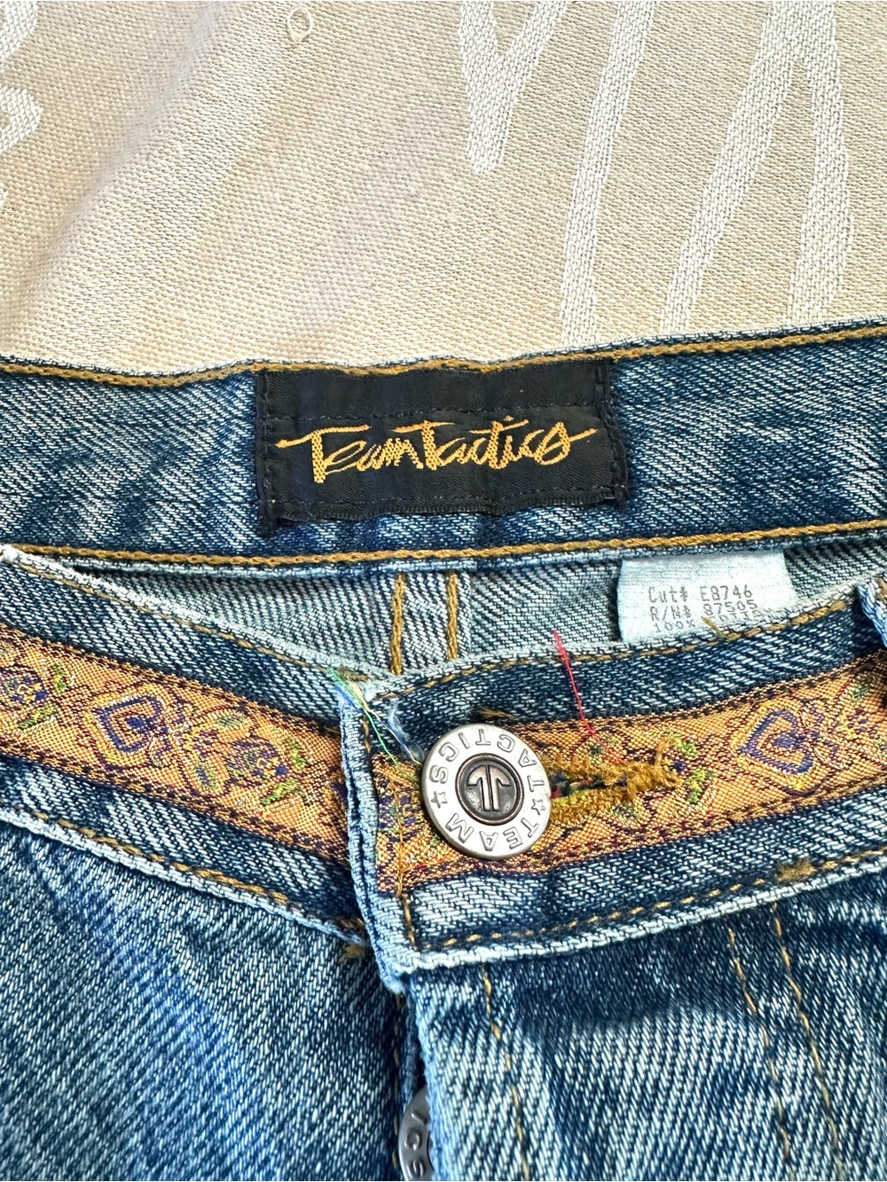 Vintage Team Tactics USA NWT High Rise Button Fly Jeans Boho Trim Size 10 - Picture 2 of 9